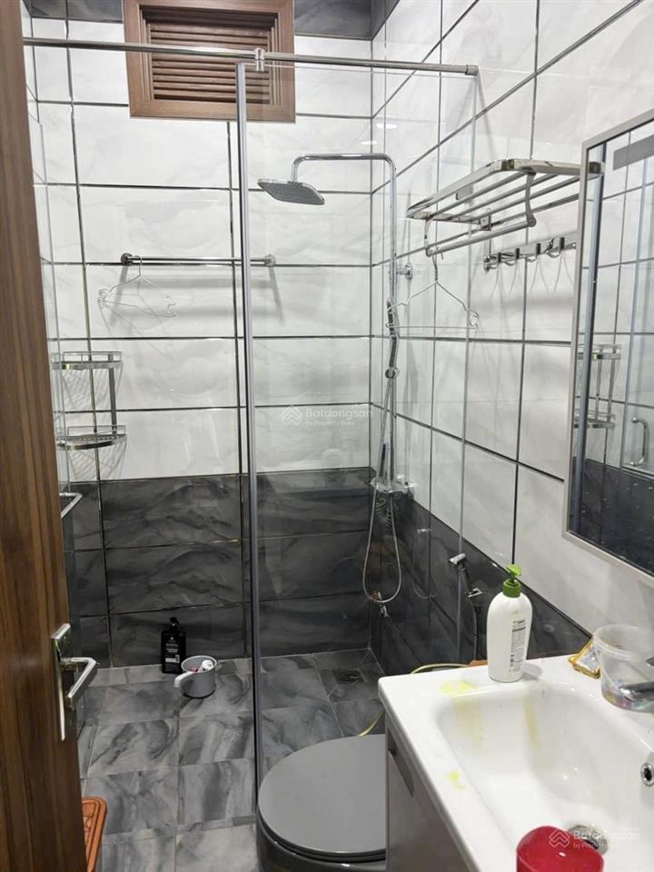 Giảm 4 tỷ bán nhà phố mặt tiền sổ riêng nguyễn đình chiểu đường trước nhà 14m