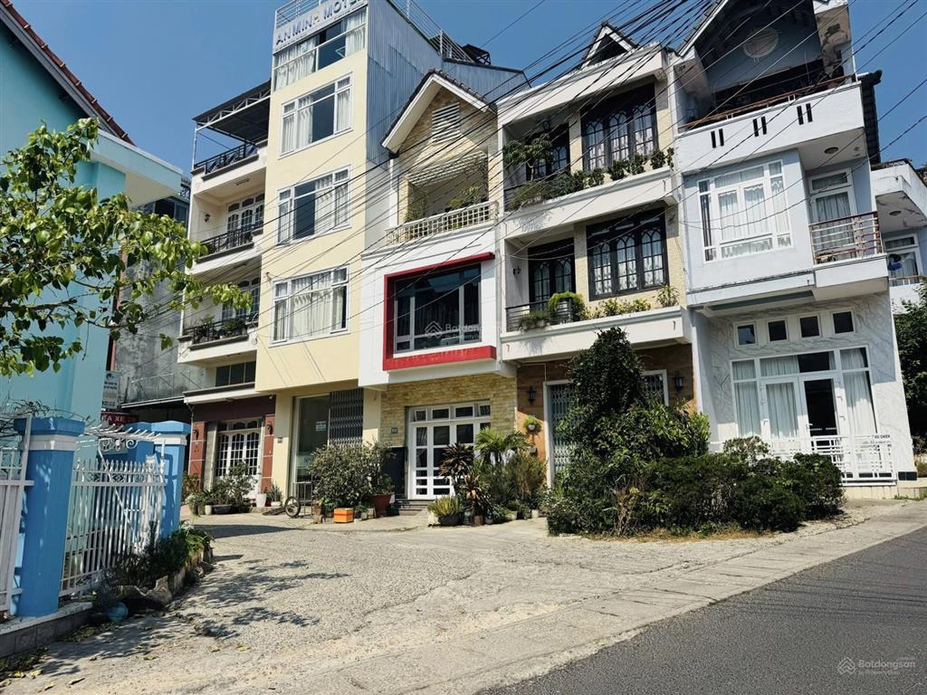 Giảm gấp 3 tỷ bán hotel 2 mặt tiền bà triệu đà lạt  cách hồ xuân hương chỉ 800m