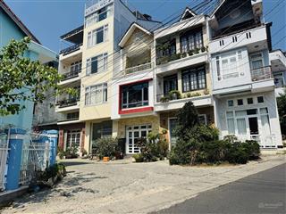 Giảm gấp 3 tỷ bán hotel 2 mặt tiền bà triệu đà lạt  cách hồ xuân hương chỉ 800m