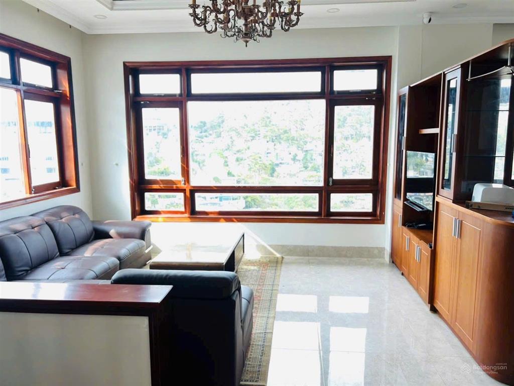 Bán villa mặt tiền đặng thái thân đà lạt view thông đẹp  cách hồ xuân hương chỉ 800m