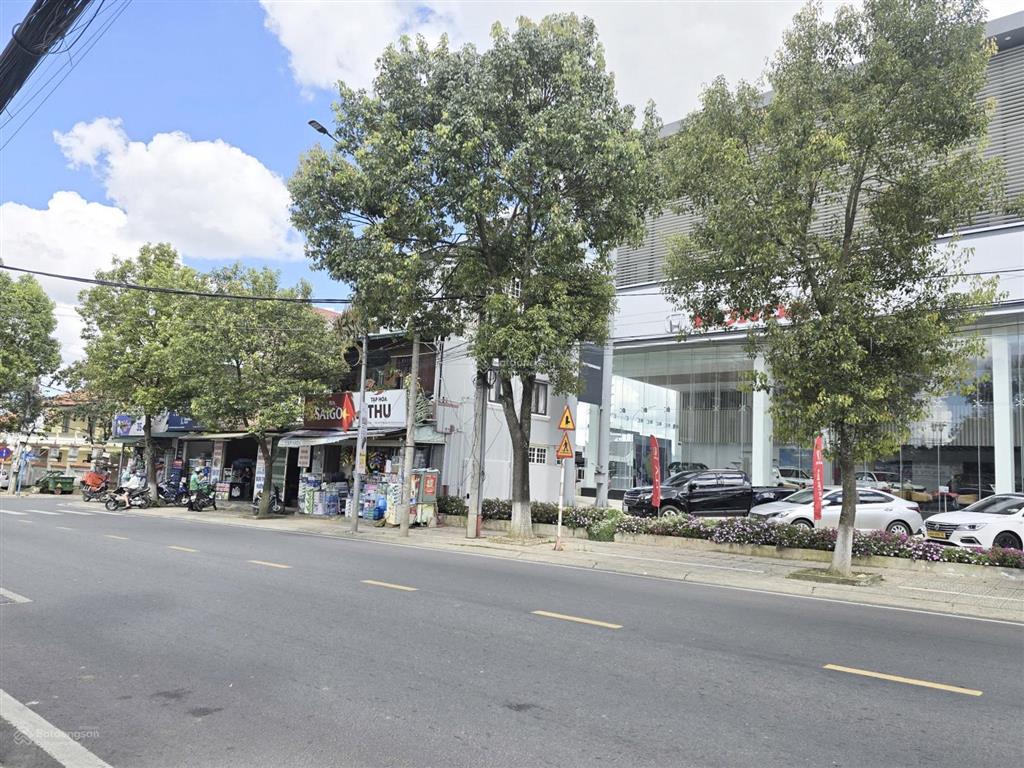 Bán nhà mặt tiền nguyễn đình chiểu  cách hồ xuân hương chỉ 500m