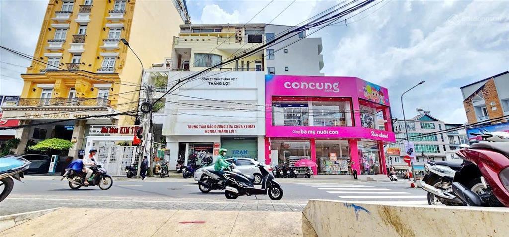 Nhà 2 mặt hai bà trưng tiền lõi trung tâm  cách hồ xuân hương chỉ 500m  khu sầm uất nhất đà lạt