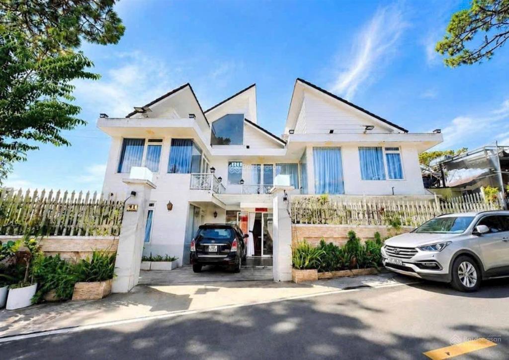 Villa hai mặt tiền cũng đường yên thế view đẹp bậc nhất đà lạt  cách hồ chỉ 500m