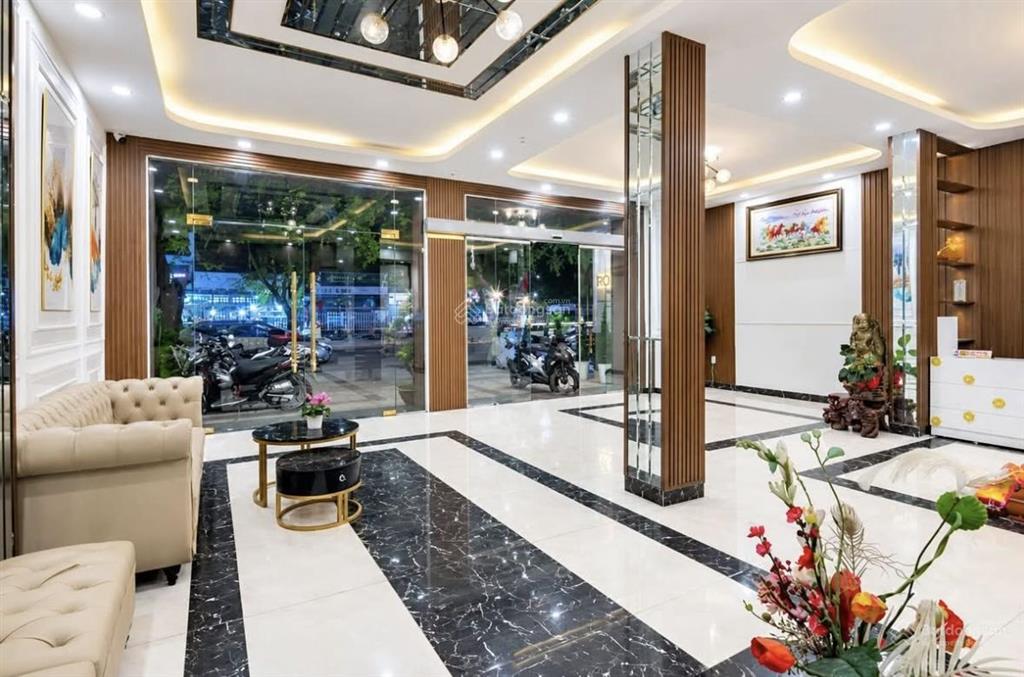 Giảm 28 tỷ bán gấp hotel mặt tiền đường trung tâm  140m2 ngang 8.5m