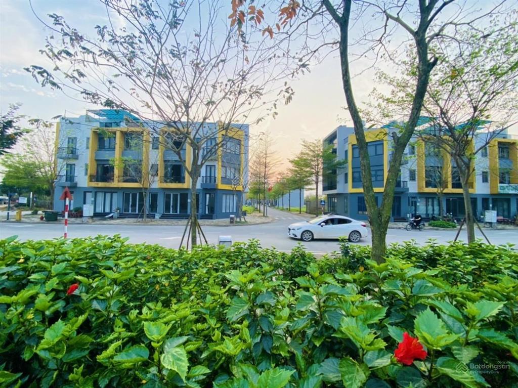 Chính chủ gửi bán lô góc siêu vip tại khu đô thị phố nối house