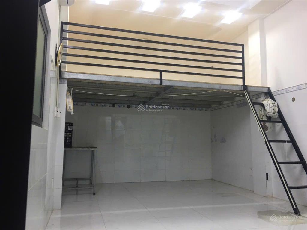 Cho thuê phòng trọ diện tích dùng lên đến 18m2 có sẵn thiết bị, vệ sinh, bàn bếp, bồn rửa bát.