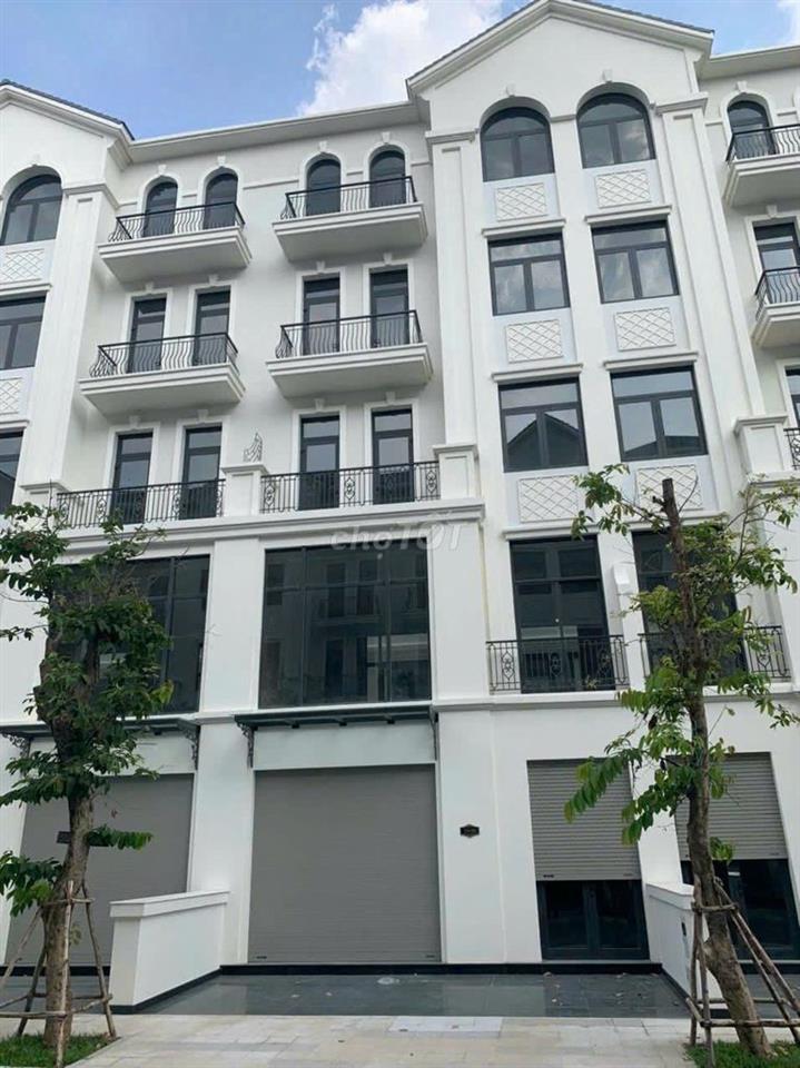 CHO THUÊ NHÀ PHỐ 5 TẦNG– Vinhomes Grand Park (THUÊ THÔ HOẶC HOÀN THIỆN