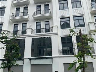 CHO THUÊ NHÀ PHỐ 5 TẦNG– Vinhomes Grand Park (THUÊ THÔ HOẶC HOÀN THIỆN