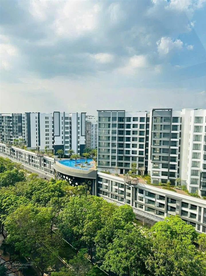 Bán căn hộ 92m2, 7ty3 bao gồm ô đậu xe, diamond alnata celadon city tân phú