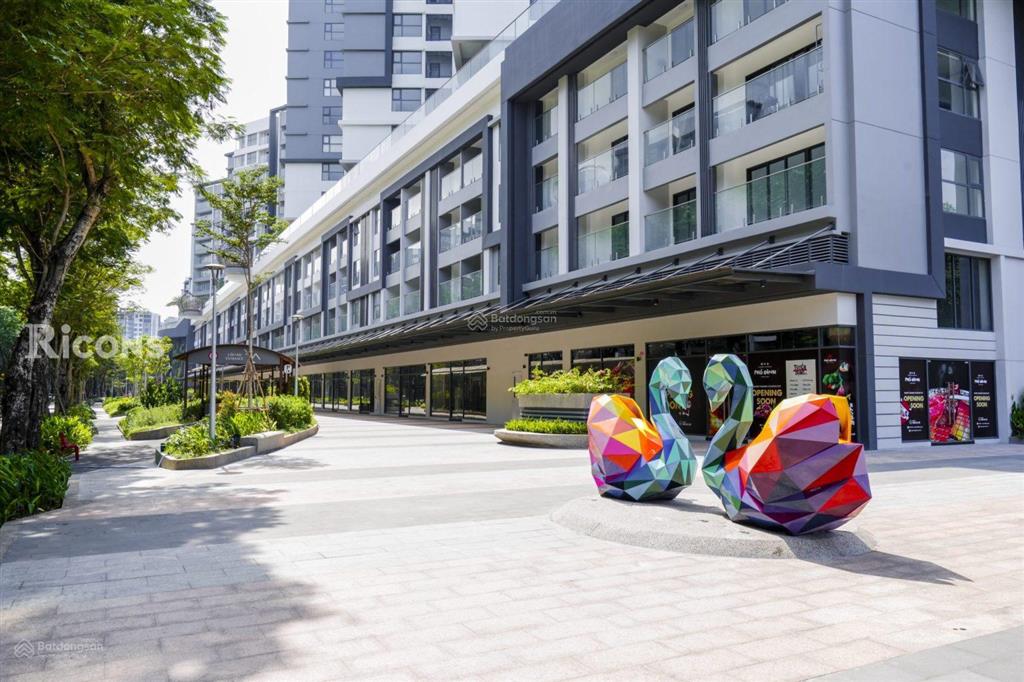 Bán căn hộ 92m2, 7ty3 bao gồm ô đậu xe, diamond alnata celadon city tân phú