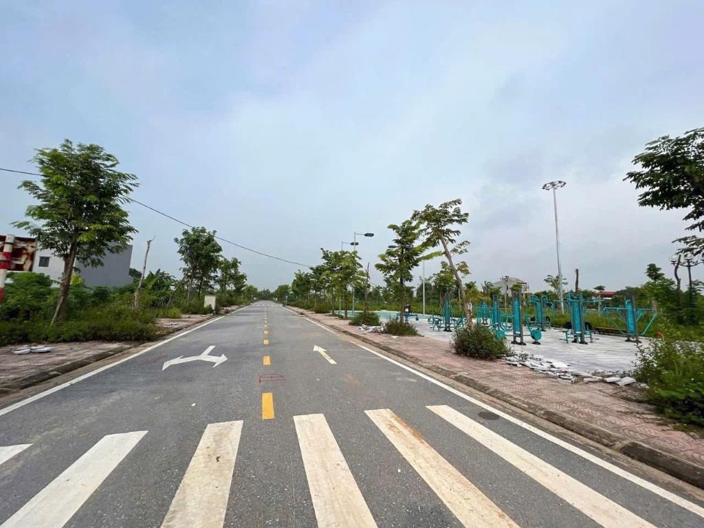 BÁN GẤP LÔ ĐẤT ĐẤU GIÁ ĐẸP KĐT ĐỒNG GÁO - HỘI HỢP DT107,5m MT5m SẴN SỔ GIÁ CHỈ 2,75TỶ SĐCC 0988296228