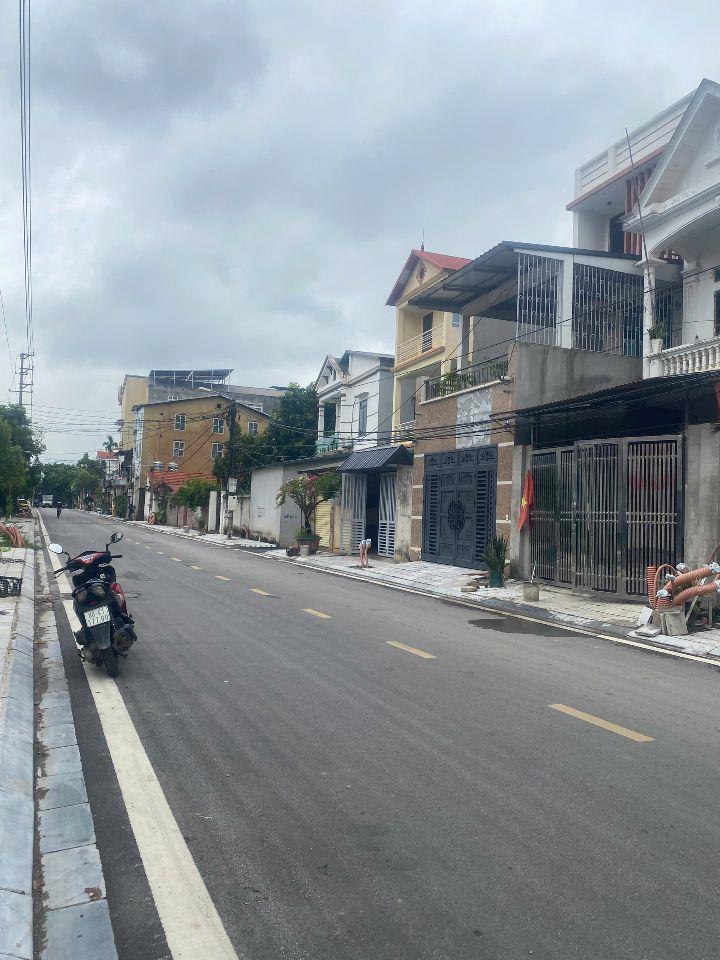 Bán nhanh lô đất đẹp trục chính kinh doanh phố Quang Trung, Hội Hợp DT86m MT5m giá 2,85 tỷ 0988296228