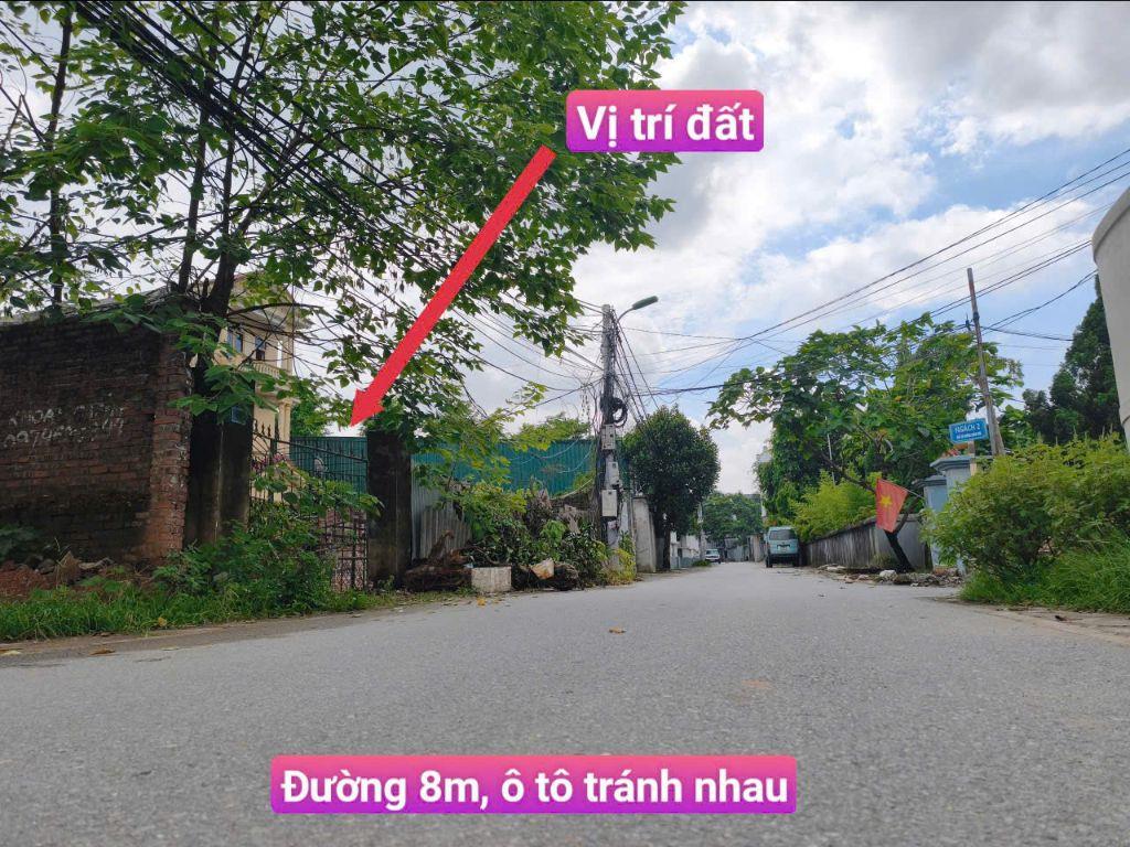 Gia đình cần tiền bán nhanh lô đất kinh doanh trục chính Làng Bầu 91.3m2 MT 5,66m nở hậu giá 2,4 tỷ 0988296228