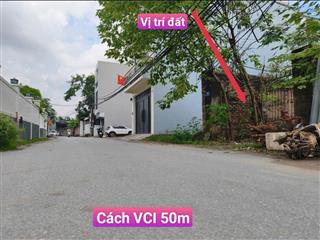 Gia đình cần tiền bán nhanh lô đất kinh doanh trục chính Làng Bầu 91.3m2 MT 5,66m nở hậu giá 2,4 tỷ 0988296228