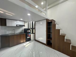 Tôi chính chủ cho thuê phòng full nội thất thang máy nhà mới xây vị trí gần oto  tiện lợi