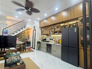 Chính chủ tôi bán nhà đống đa  full nội thất cao cấp về ở ngay vị trí đắc địa thoáng sáng