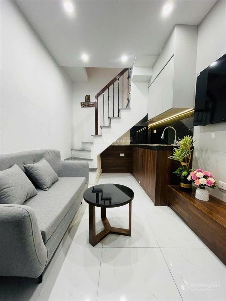 Chính chủ bán nhà lạc long quân  p. tây hồ vị trí đắc địa hiếm có nhà bán. khu vực gần sát hồ tây
