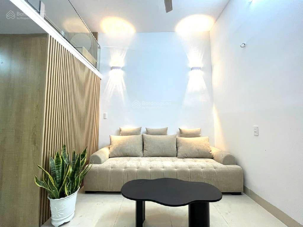 Chính chủ bán nhà tập thể thọ lão  hai bà trưng tầng 2 full nội thất cao cấp 2 mặt thoáng