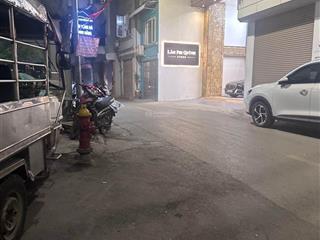 Chính chủ bán nhà mặt phố chùa quỳnh oto tránh vỉa hè kinh doanh đường thông hè thoáng sáng