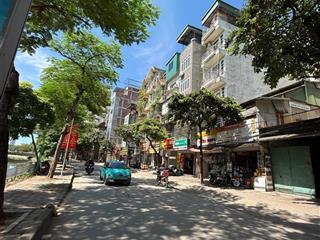 Mặt phố  trung tâm  hình thửa đẹp  giá đầu tư  kinh doanh đa dạng.