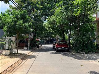 Chào bán nhà 2 tầng 4 p ngủ có p ngủ dưới , 1 p thờ . chơn tâm 10