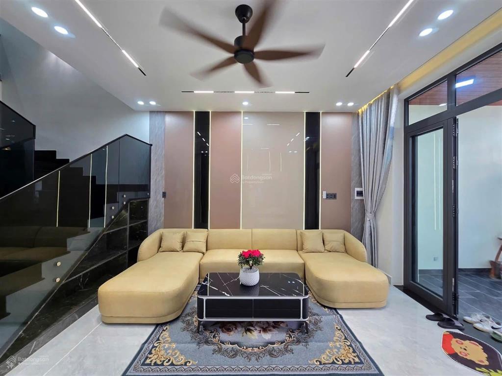 Cần bán nhà 3 tầng đường nguyễn đức thiệu  dọc bờ sông thăng long  cẩm lệ  đà nẵng