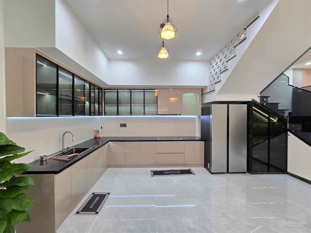 Cần bán nhà 3 tầng đường nguyễn đức thiệu  dọc bờ sông thăng long  cẩm lệ  đà nẵng