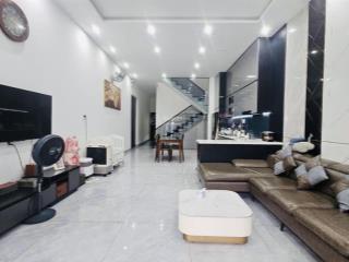 Bán nhà 2 tầng dt 117m2 kiệt ô tô vô tới nơi sạch đẹp đường cách mạng tháng 8  cẩm lệ