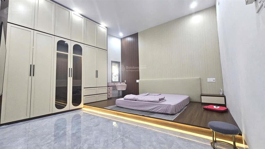 Bán nhà 2 tầng dt 117m2 kiệt ô tô vô tới nơi sạch đẹp đường cách mạng tháng 8  cẩm lệ
