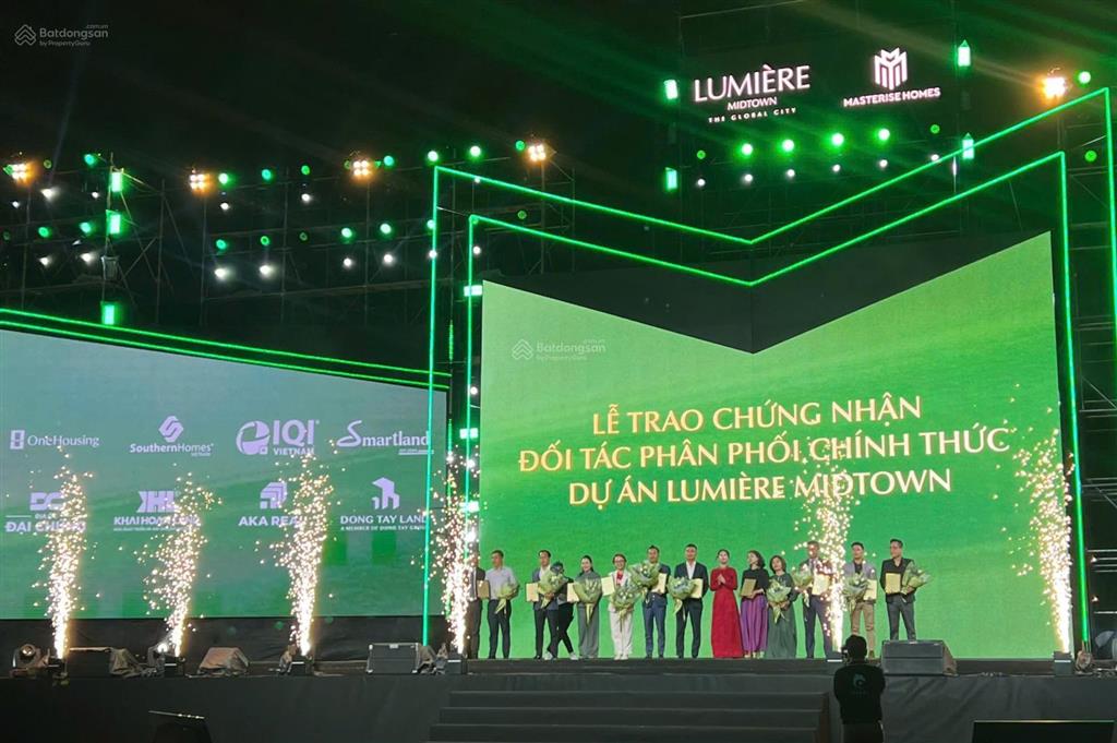 Bán 1 căn duy nhất lumiere midtown 2pn giá đầu tư 9,4 tỷ all in, view kênh đào và bến du thuyền