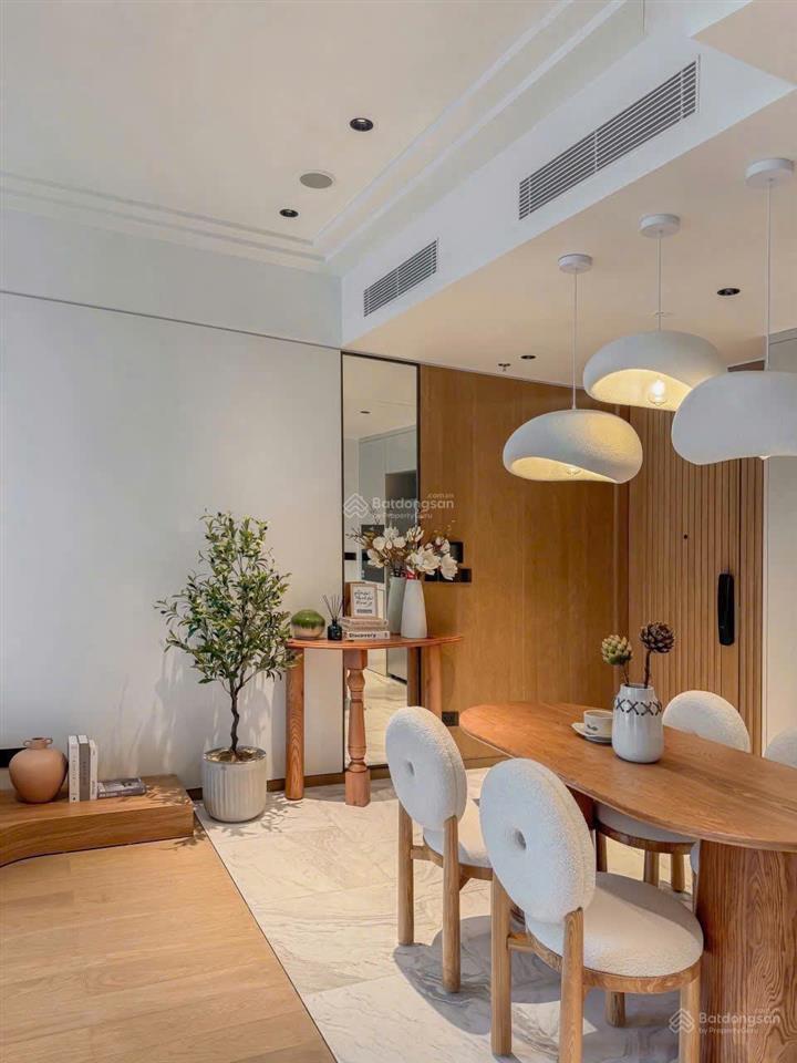 Tin thật giá thật chủ gửi cho nhanh căn 1pn tại grand marina view sông sg hỗ trợ xem nhà 24/7