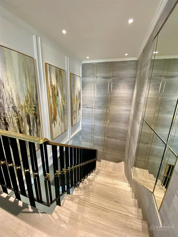 Penthouse đảo kim cương  tổng 600m2  hồ bơi sân vườn  đã có sổ hồng