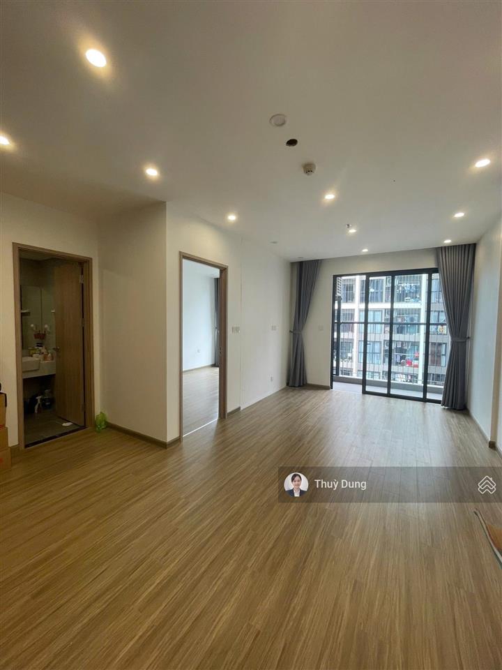 Cho thuê căn 2pn 2wc đồ cơ bản giá 9.5 triệu tòa canopy vinhomes smart city,  0334 122 ***