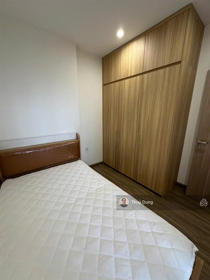 Em cho thuê căn 2pn1wc full đồ đẹp giá 9,5 triệu vào luôn tại vinhomes smart city,  0334 122 ***