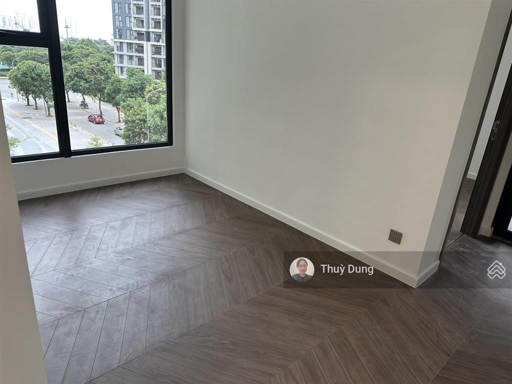Cho thuê căn 2pn+ 65m² đồ cơ bản, phân khu mới, miễn phí dv, tầng thấp, hướng mát  0334 122 ***