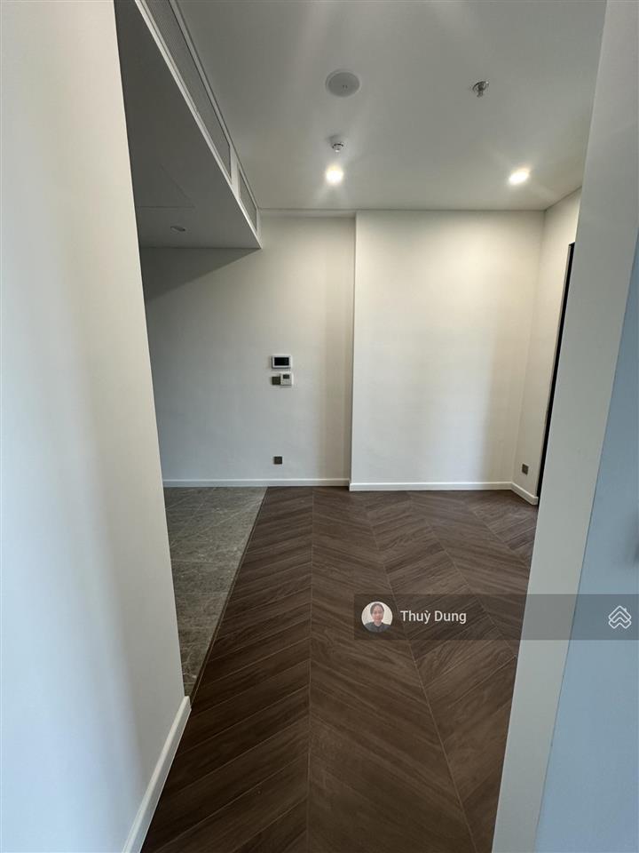 Cho thuê căn 2pn+ 65m² đồ cơ bản, phân khu mới, miễn phí dv, tầng thấp, hướng mát  0334 122 ***