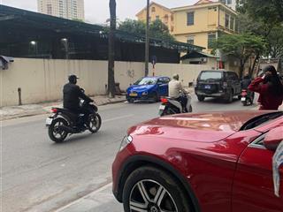 Bất động sản trung tâm trung hoà hoàng ngân 85m2 ngõ thông kinh doanh