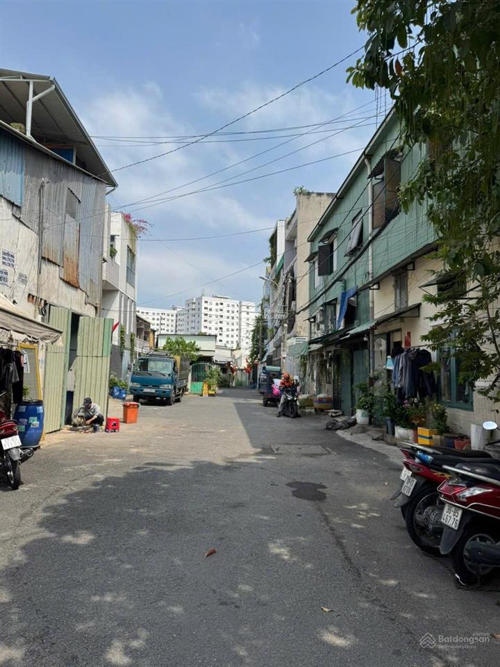 Kẹt tiền cần gấp bán miếng đất vuông vức tiện xây dựng trường thọ tp thủ đức
