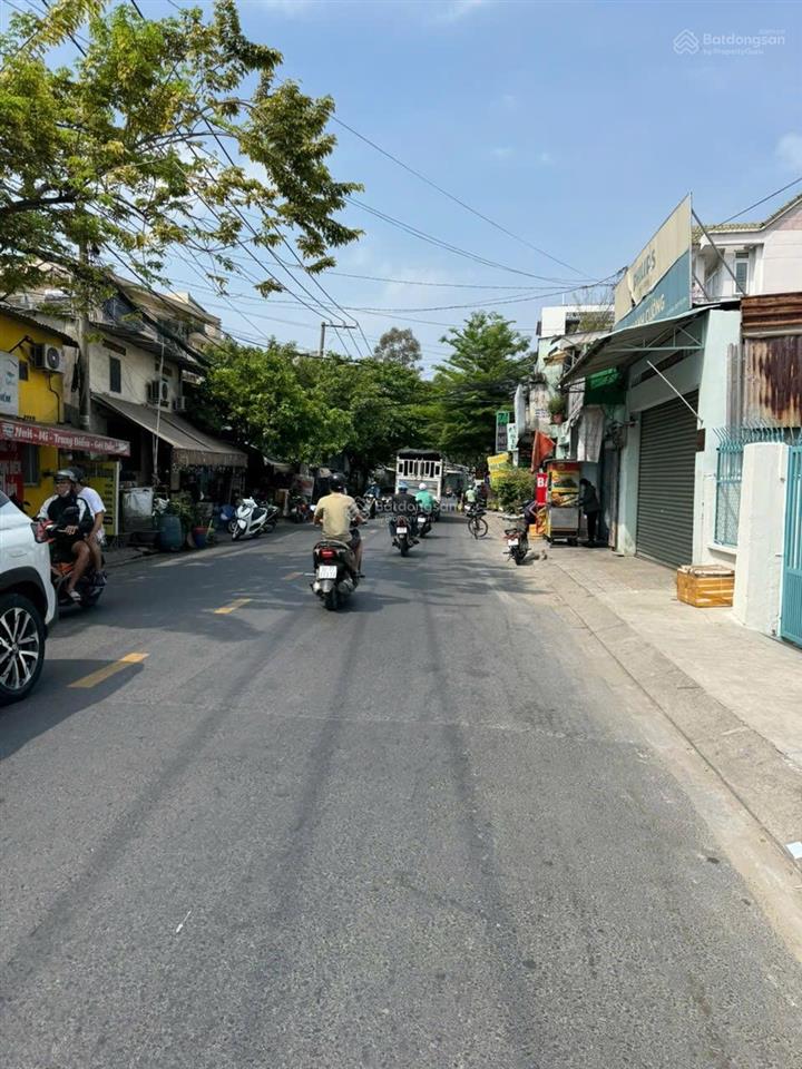 Kẹt tiền cần gấp bán miếng đất vuông vức tiện xây dựng trường thọ tp thủ đức
