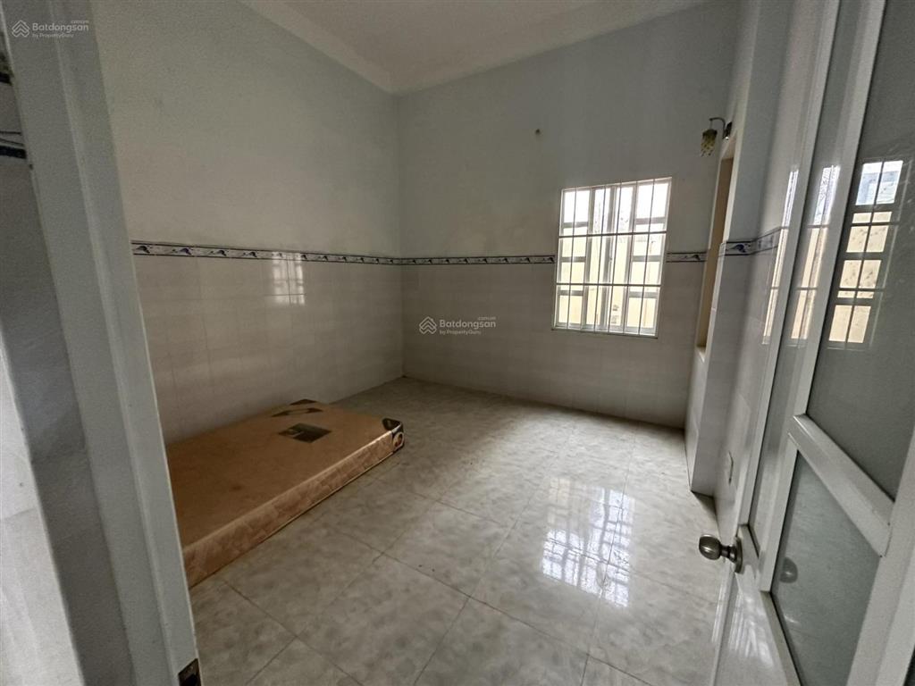 Hạ giá bán nhà 2 mặt tiền tháp bà  dt 156m²  vị trí kinh doanh đắc địa  giá tốt