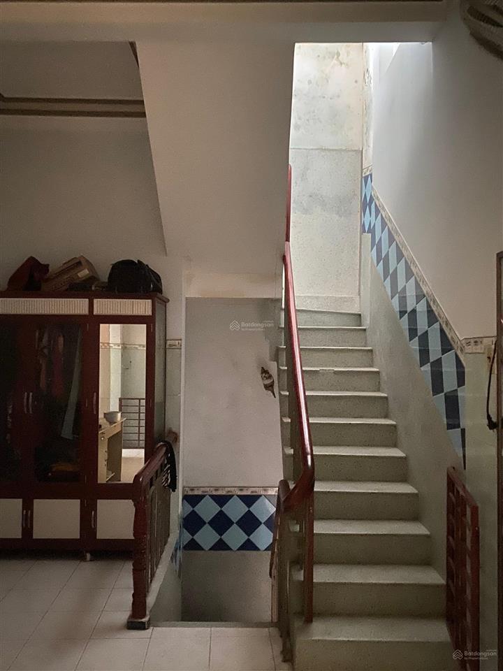 Hạ giá bán nhà 2 mặt tiền tháp bà  dt 156m²  vị trí kinh doanh đắc địa  giá tốt