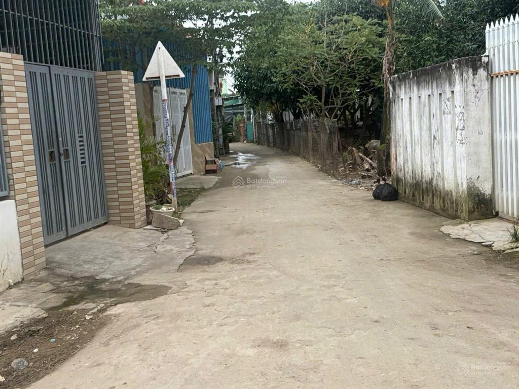 Bán nhanh lô góc xã vĩnh trung dt 100,4m2 nở hậu 7m, full đất ở, sẵn sổ, kdc đông đúc, giá 1,8 tỷ