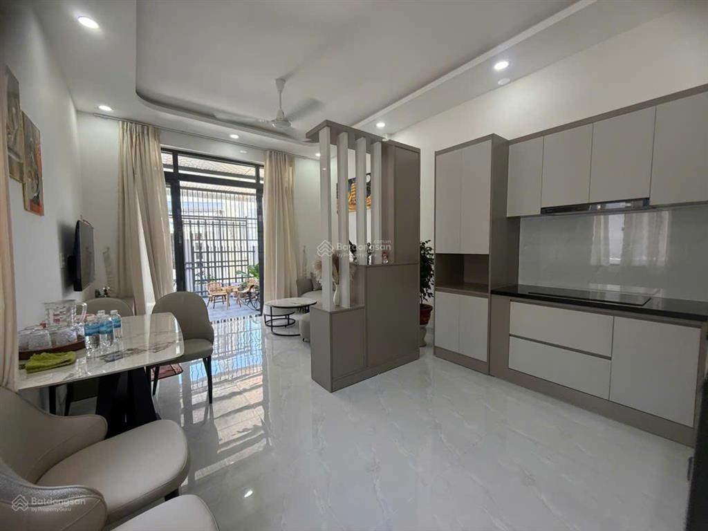 Bán nhanh nhà cấp 4 mới 101,2m2 nở hậu, phong thủy đẹp, có sân vườn rộng, đường ô tô, giá 3,17 tỷ