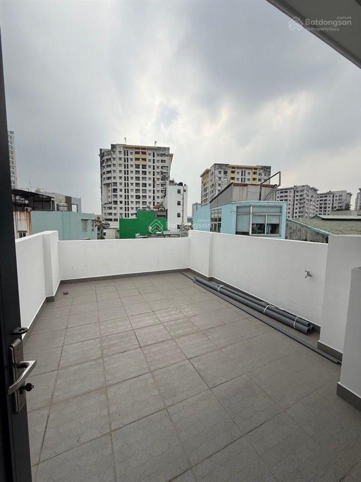 Siêu phẩm 5 tầng tân bình giáp quận 10, khu lữ gia chỉ 7,3 tỷ