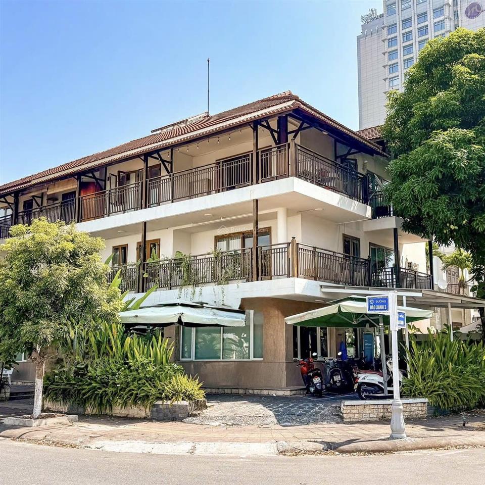 Cho thuê nhà 2 mặt tiền sông khu đảo xanh cao cấp 