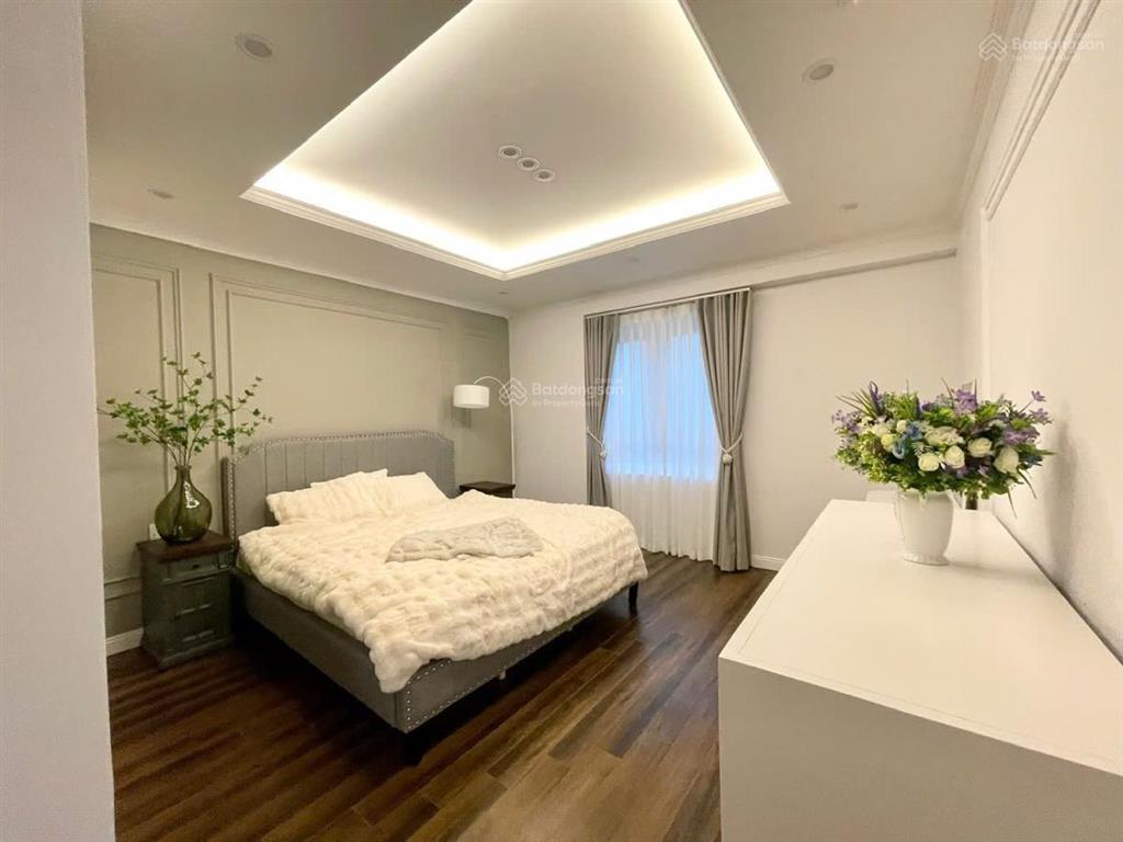 Cc 93 lò đúc  kinh đô tower, 116m2 3n2vs tầng trung  view sông hồng. tầng 18. giá 13.3 tỷ