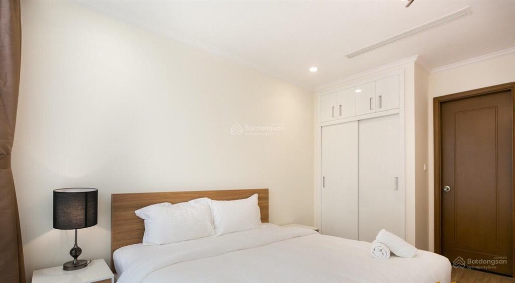 Bán căn hộ 2pn 82m2 landmark giá cực tốt chỉ 8.9 tỷ bao hết, view mát, tin thật không ảo