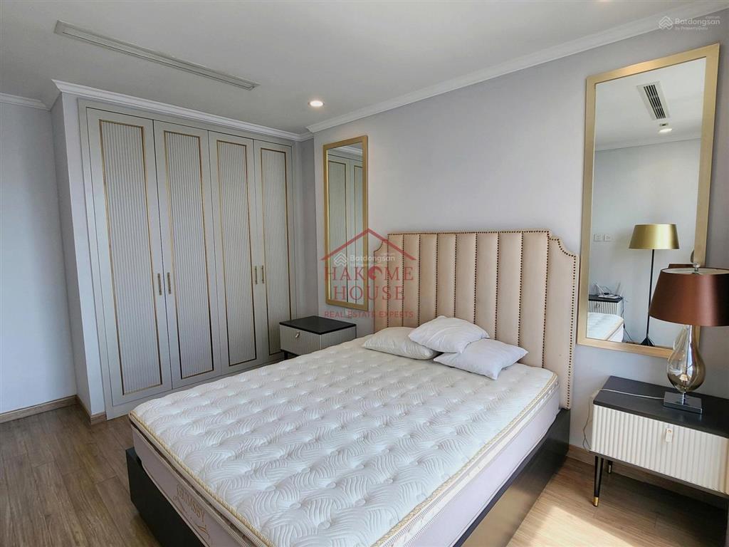 Cho thuê căn góc 3pn 108m2 tòa landmark 4, full nội thất decor, view đẹp, giá 42tr còn tl