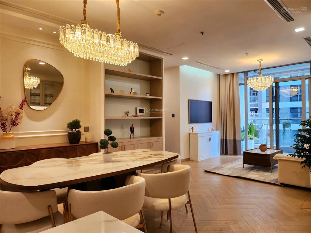 Bán căn 3pn 120m2 khu park, nhà mới đẹp, nội thất hoàn thiện az, sổ hồng công chứng nhanh