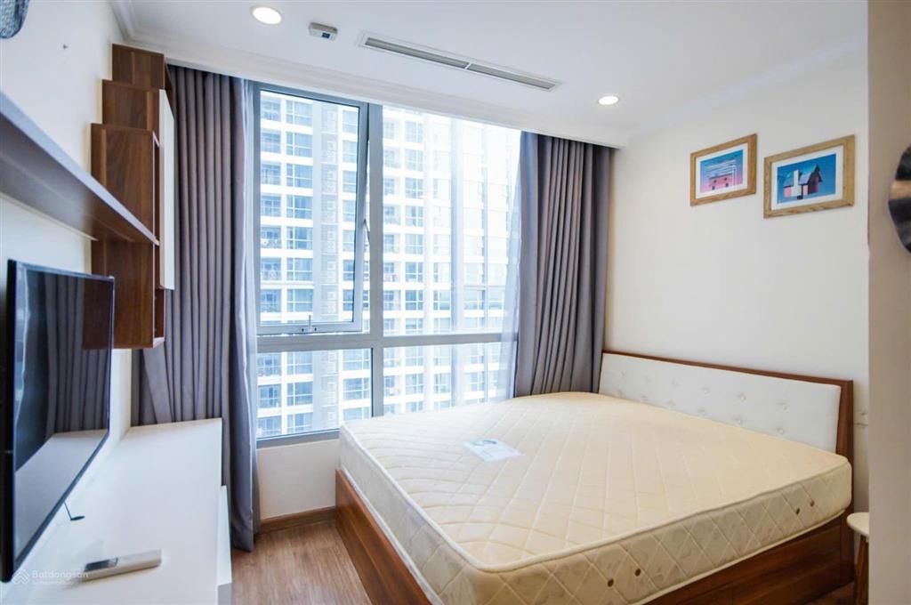 Cho thuê 1pn 53m2 decor đẹp gần lm81, phòng khách rộng, view sông mát, giá thật chỉ 20tr/tháng